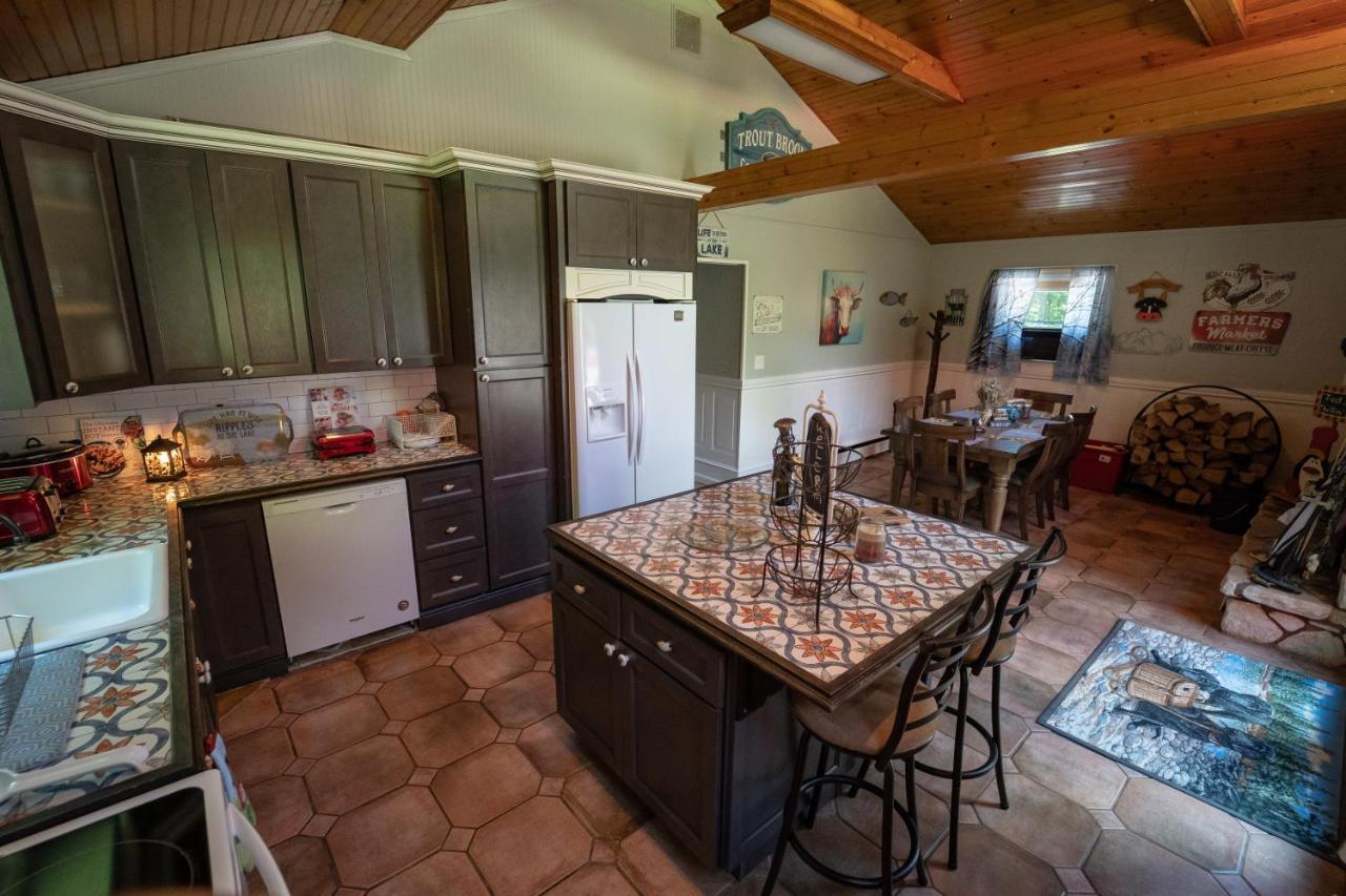 Roscoe Cabin Pet Friendly Exterior photo